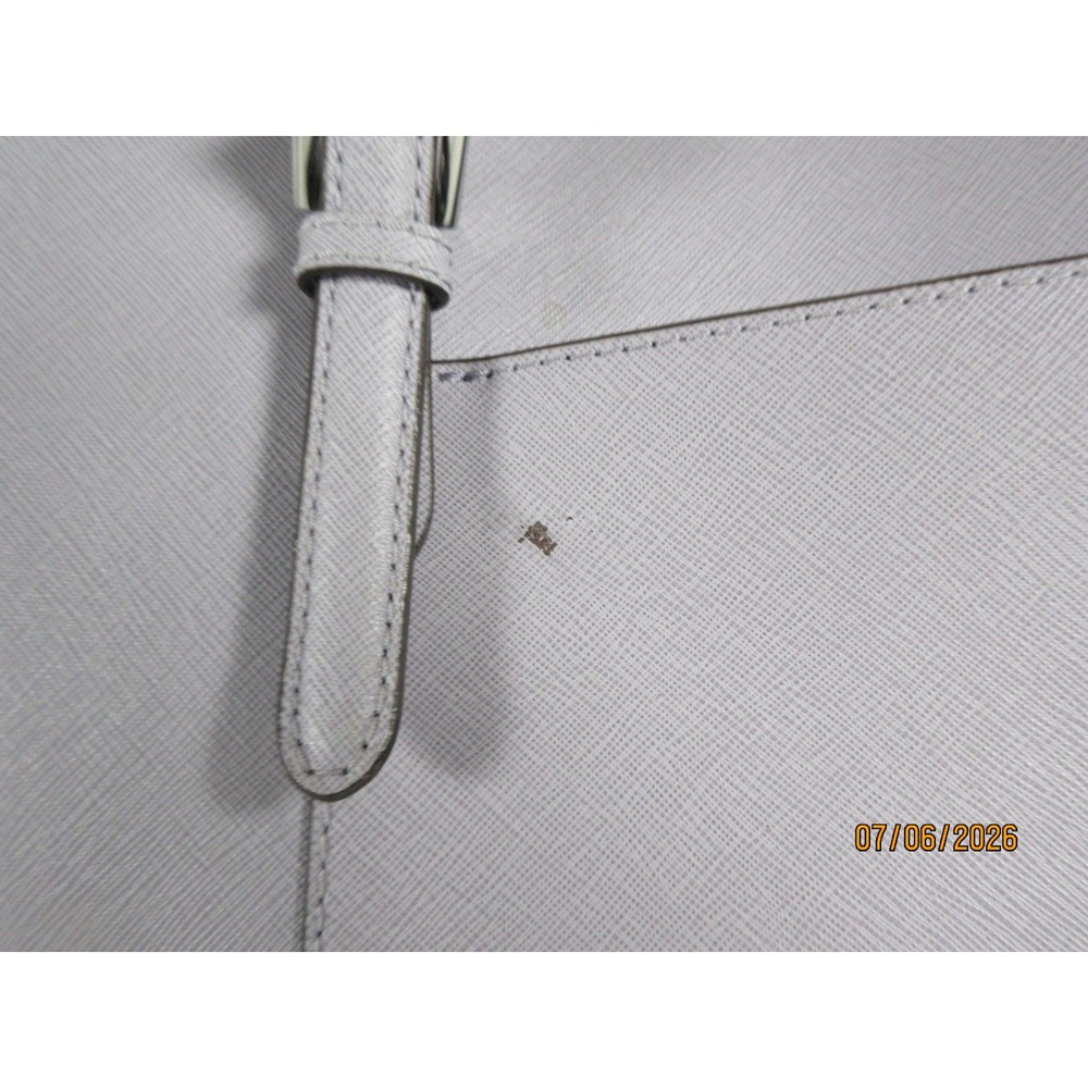 Michael Kors Voyager Tote Bag Lavender Purple Saffiano Leather Silver Hardware - Picture 3 of 9